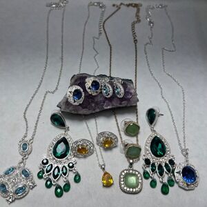 Vintage - Modern Green Blue Yellow‎ Rhinestone Necklaces Earrings Set Avon Glam